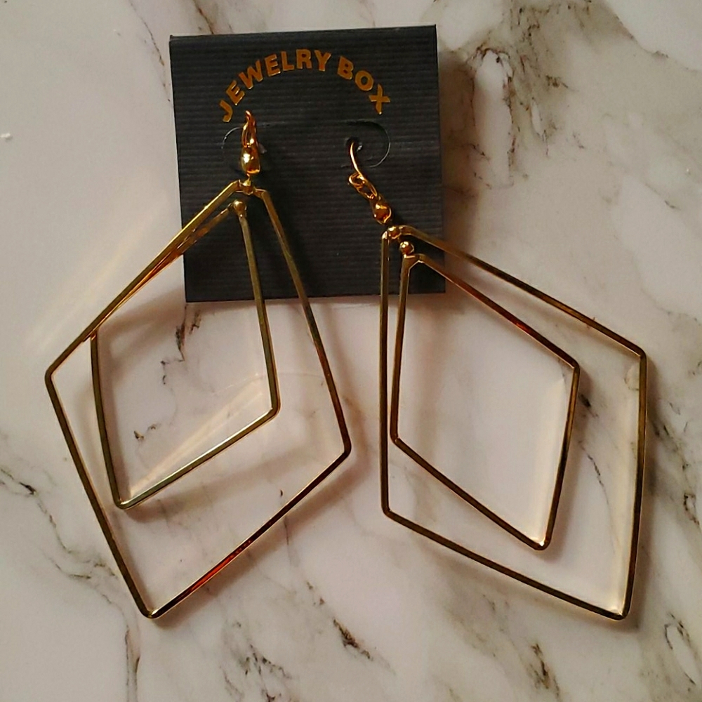 Womens Fashion Earrings Dark, gold large triangle